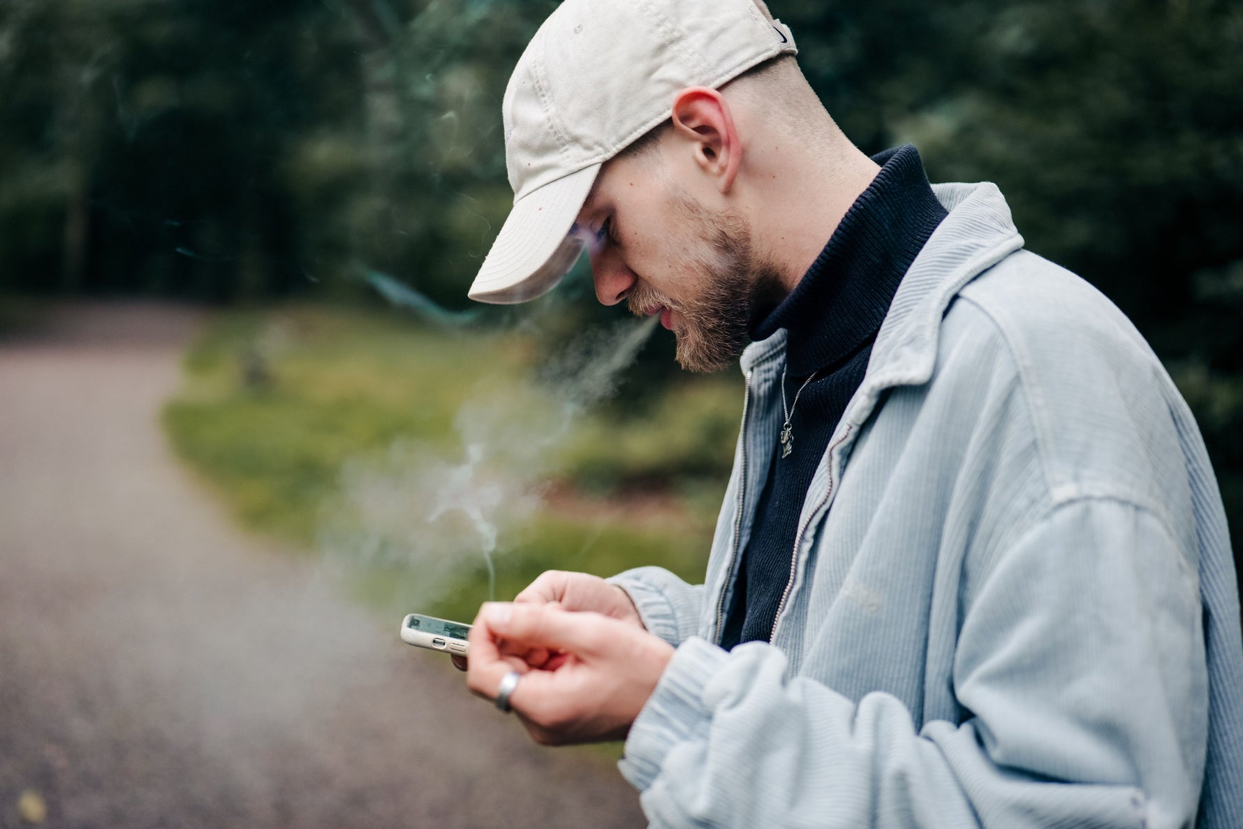 How RAW King Size Cones Perform Under Windy Outdoor Conditions