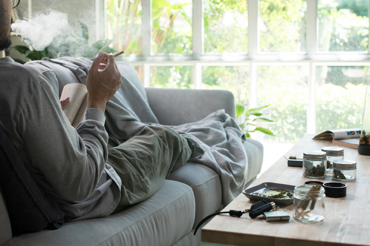 How to Enjoy Pre Rolls at Home and Eliminate Cannabis Odor